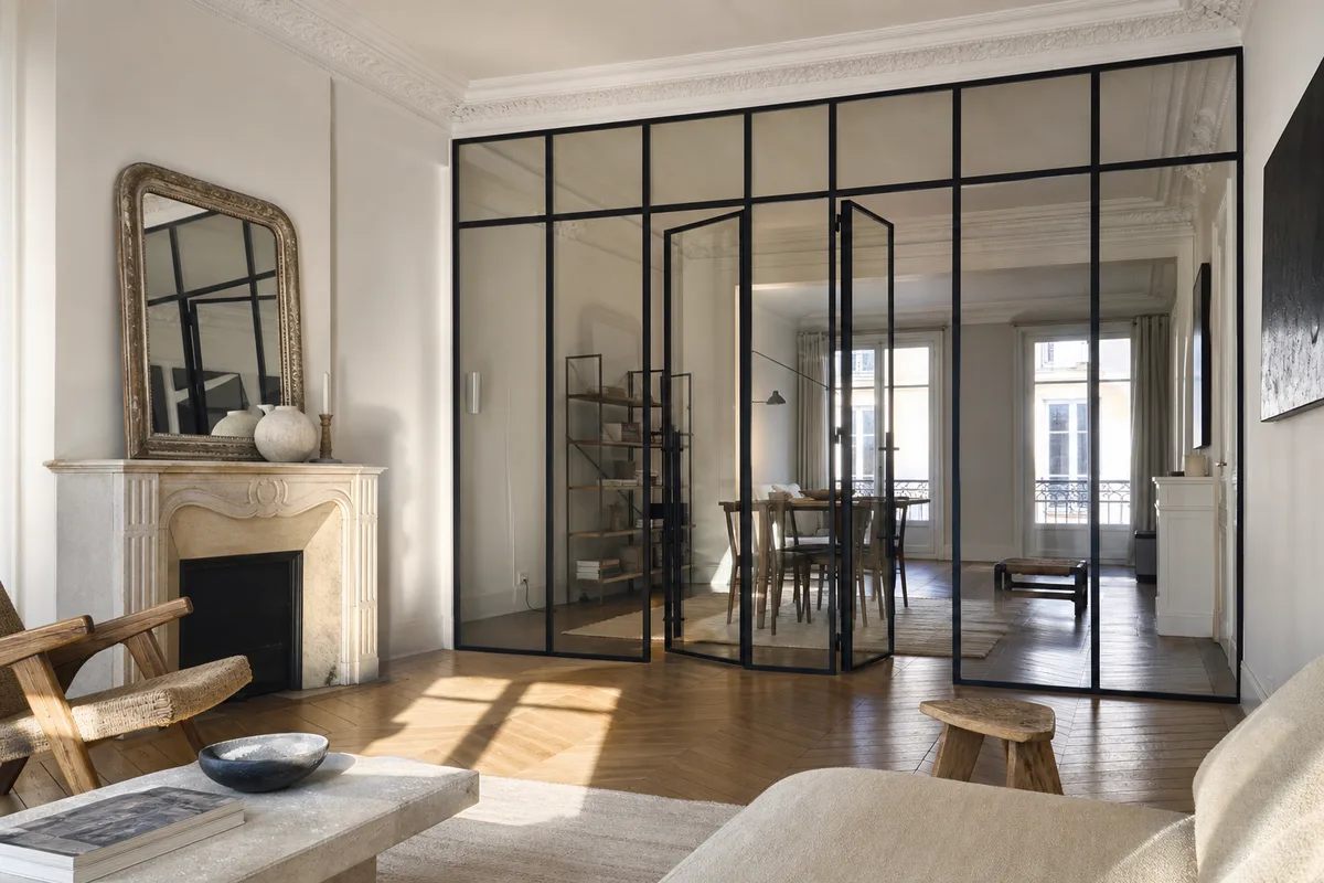 Lumière naturelle et verrières à Paris : guide et prix 2026